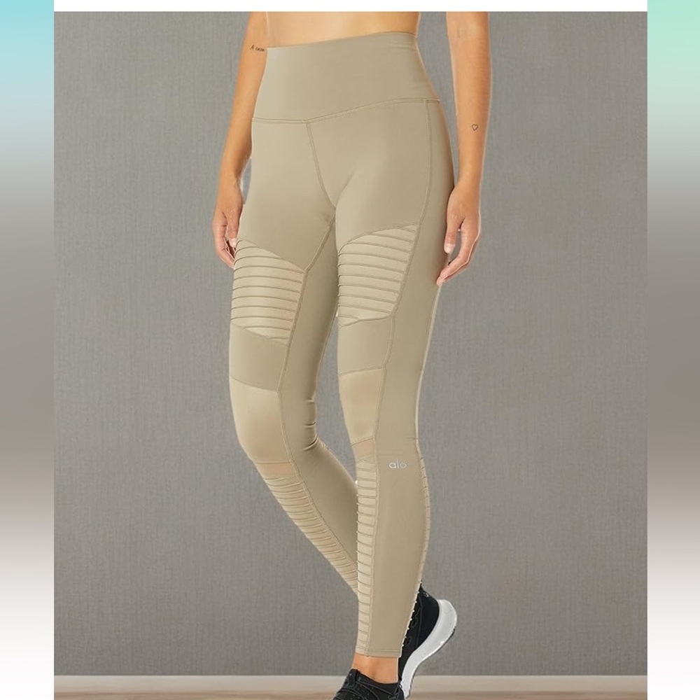 NWT Alo Yoga Women's High-Waist Moto Legging in Gravel/Gravel Glossy